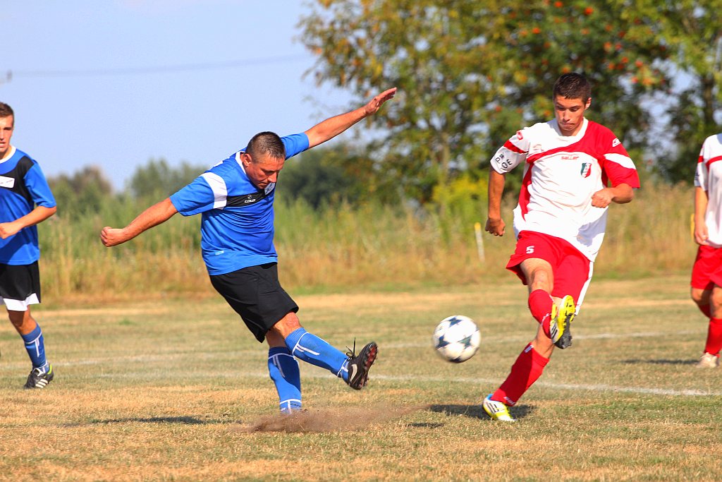 Klasa A: Błękitni - Prochowiczanka II 0:0