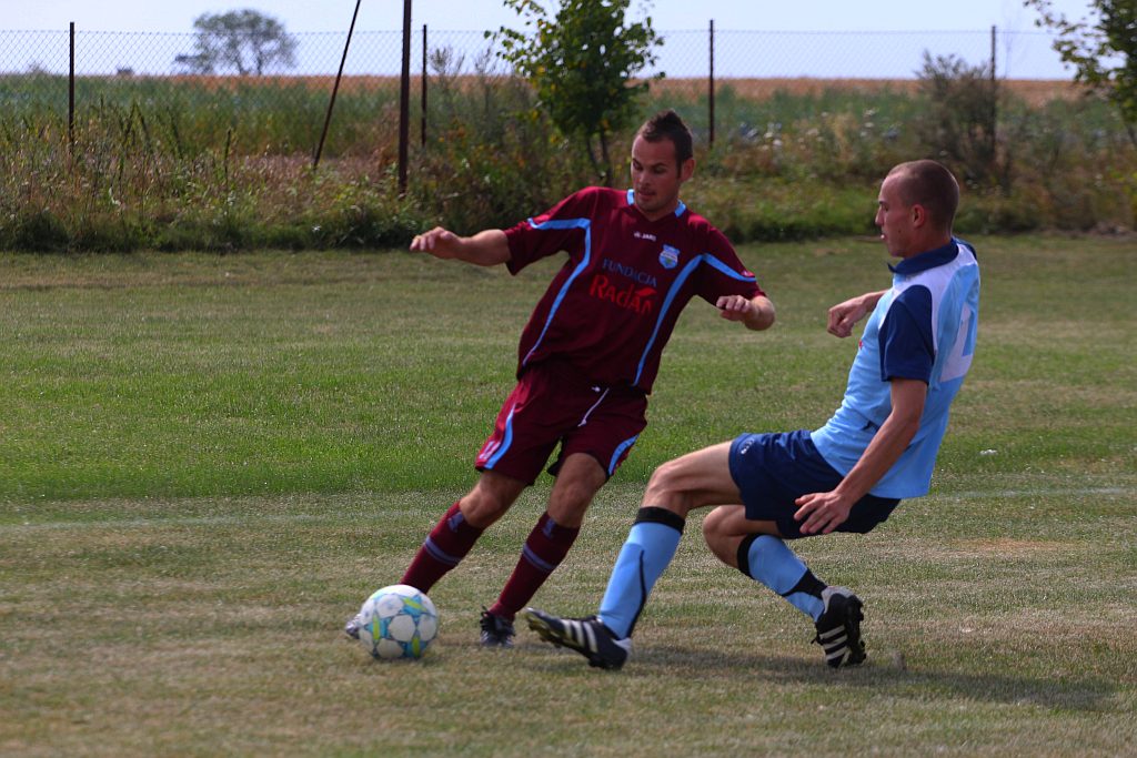 Klasa A: Dąb - Sokół 5:2
