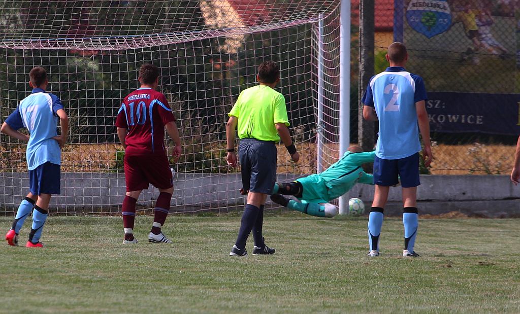Klasa A: Dąb - Sokół 5:2
