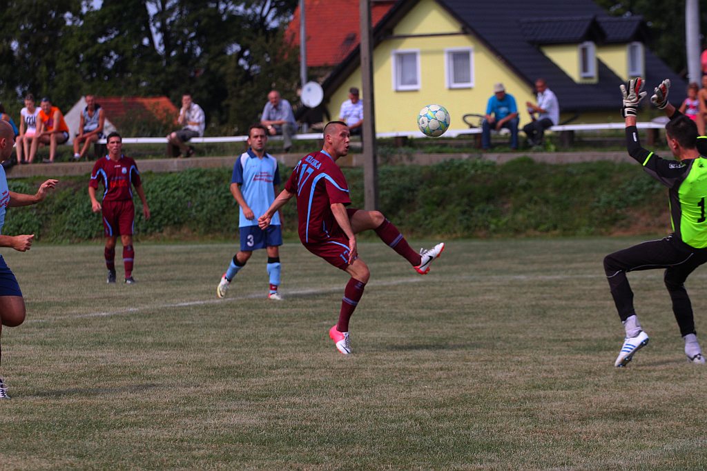 Klasa A: Dąb - Sokół 5:2
