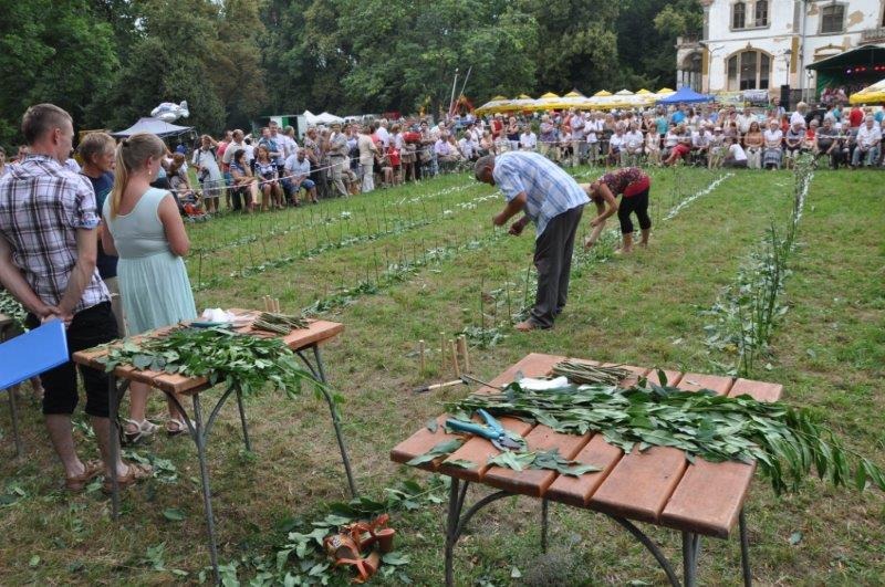 Szczepili drzewka i układali ikebany z kwiatów