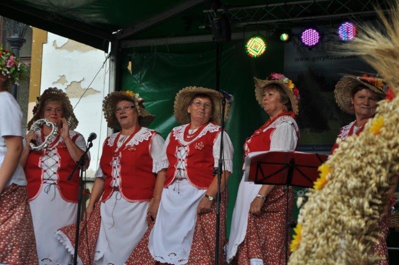 Szczepili drzewka i układali ikebany z kwiatów