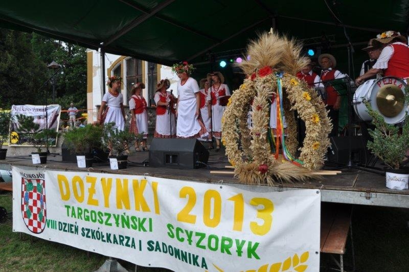 Szczepili drzewka i układali ikebany z kwiatów