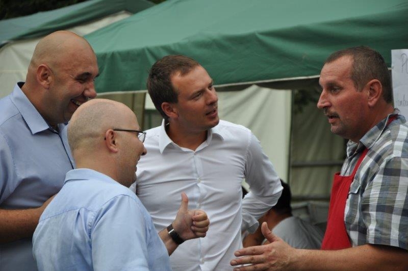 Szczepili drzewka i układali ikebany z kwiatów