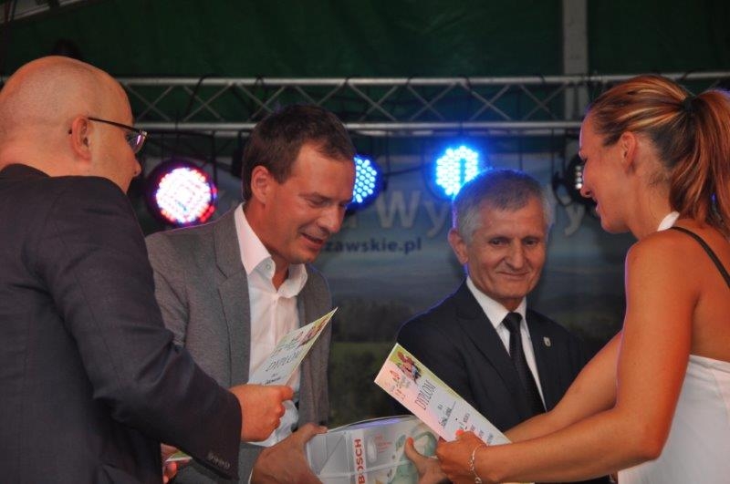 Szczepili drzewka i układali ikebany z kwiatów