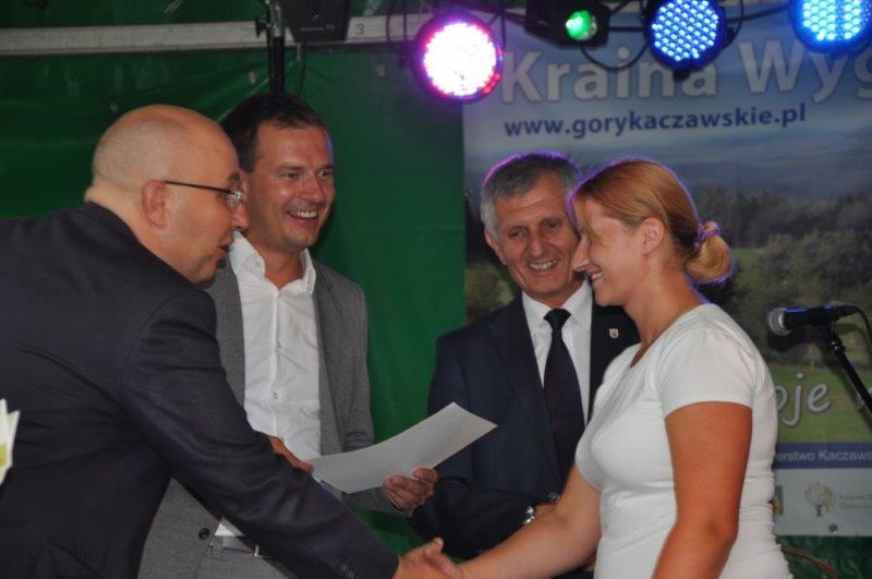 Szczepili drzewka i układali ikebany z kwiatów