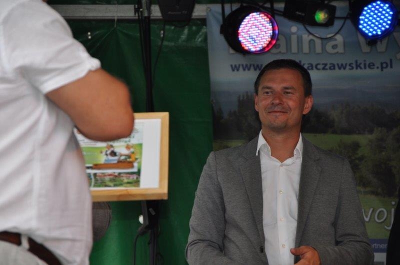 Szczepili drzewka i układali ikebany z kwiatów