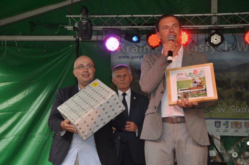 Szczepili drzewka i układali ikebany z kwiatów
