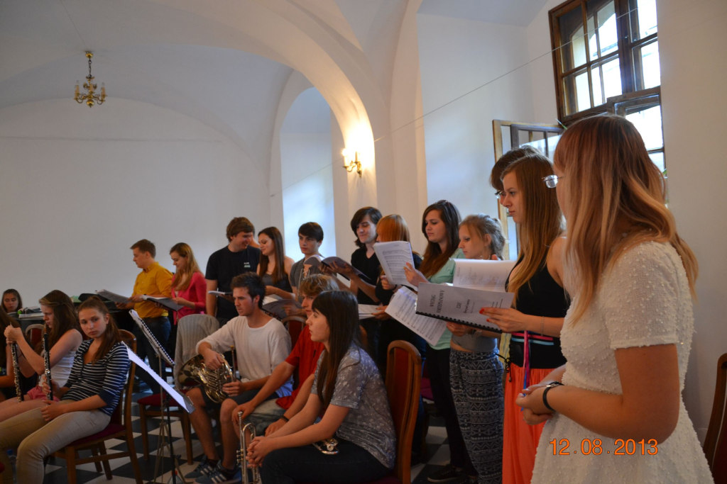 Młodzież Tworzy Musical w Parku Miejskim
