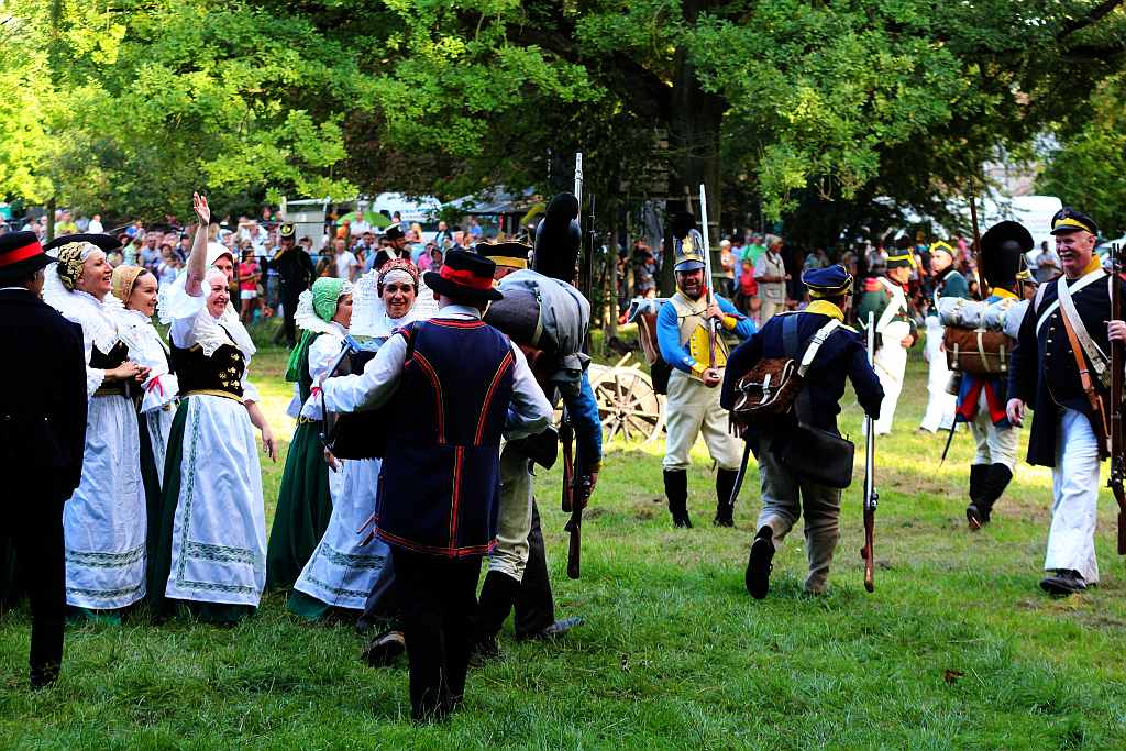 Biwak historyczny w Warmątowicach