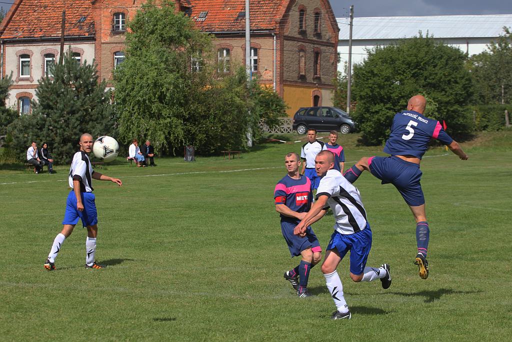 Klasa A: Albatros - Przyszłość 0:0