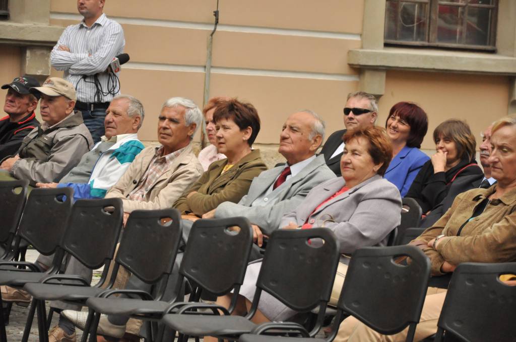 Ukraińskie Klimaty na dziedzińcu Akademii