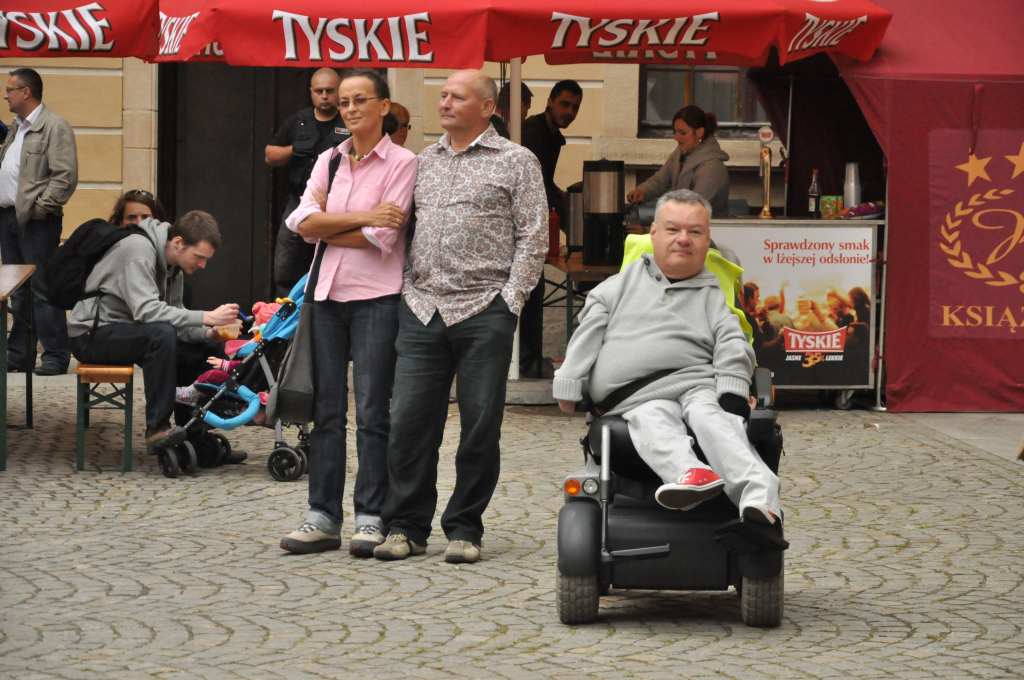 Ukraińskie Klimaty na dziedzińcu Akademii
