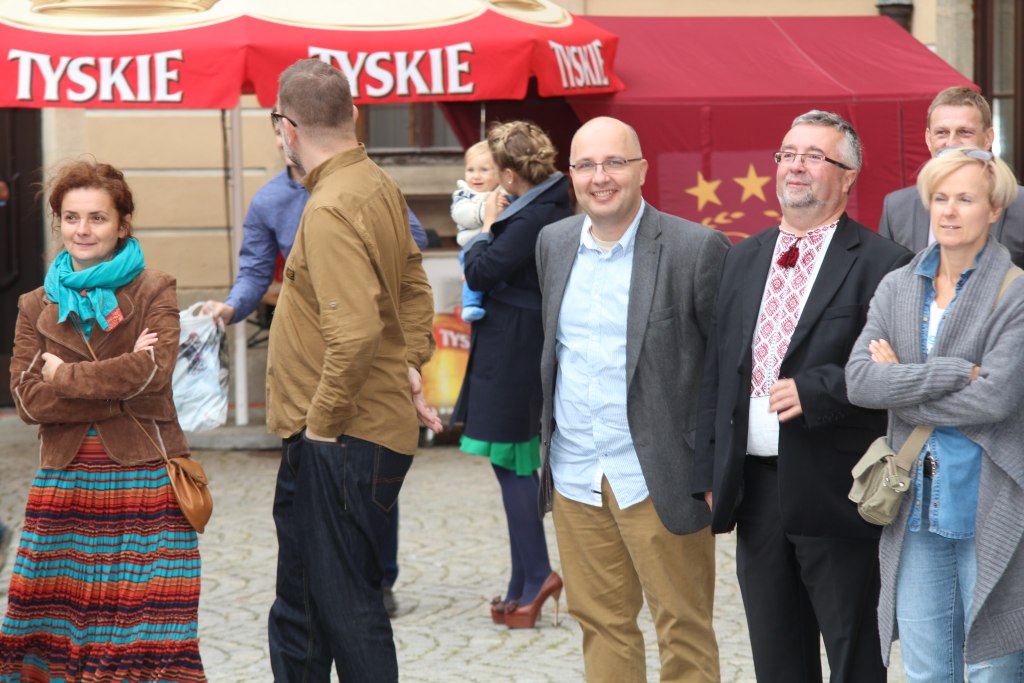 Ukraińskie Klimaty na dziedzińcu Akademii