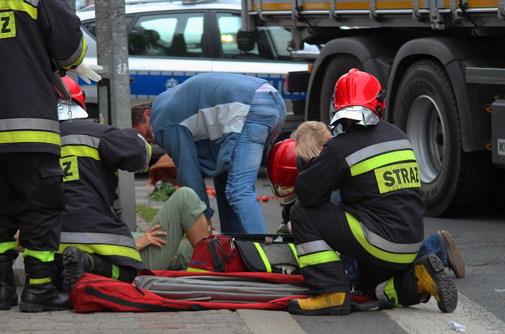 Potrącenie rowerzystki na Jaworzyńskiej