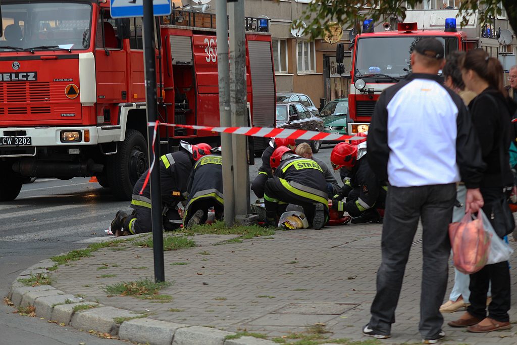 Potrącenie rowerzystki na Jaworzyńskiej