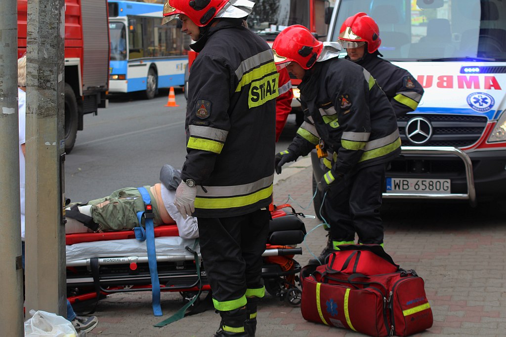 Potrącenie rowerzystki na Jaworzyńskiej