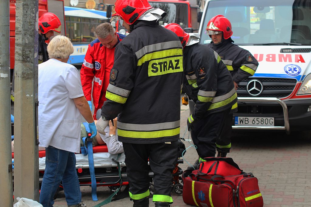 Potrącenie rowerzystki na Jaworzyńskiej