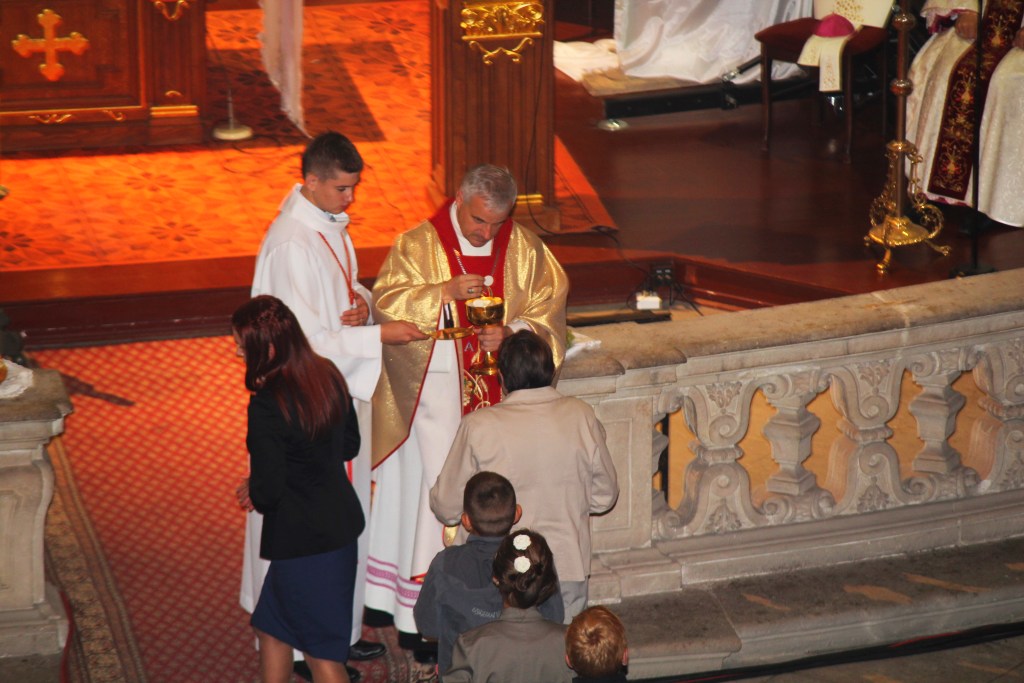 Uroczystość nadania i poświęcenia sztandaru szkoły