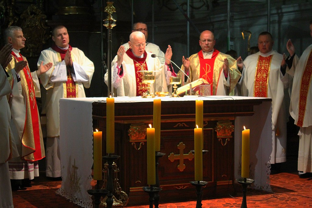 Uroczystość nadania i poświęcenia sztandaru szkoły