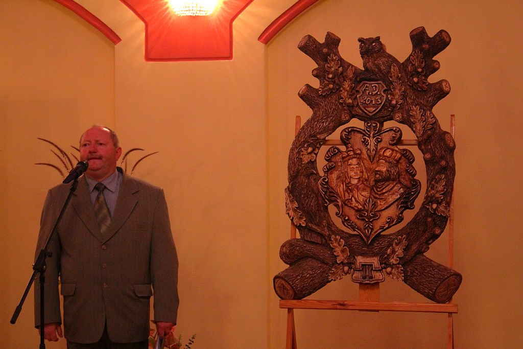 Uroczystość nadania i poświęcenia sztandaru szkoły