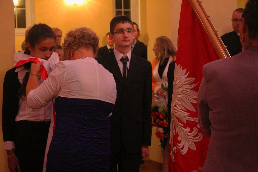 Uroczystość nadania i poświęcenia sztandaru szkoły