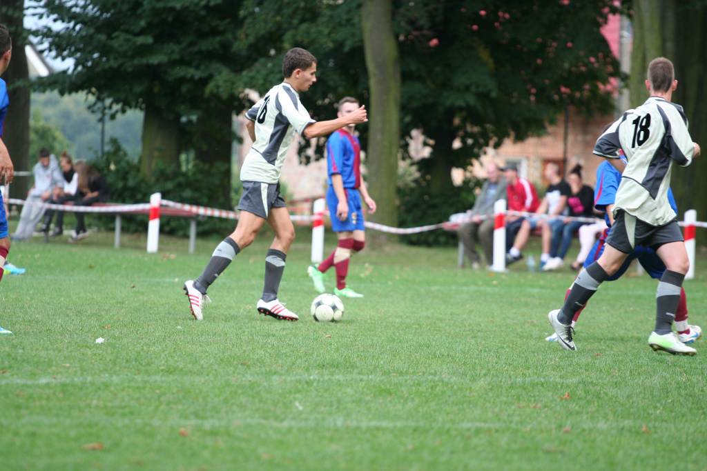 PP: KS Legnickie Pole - Konfeks 1:4
