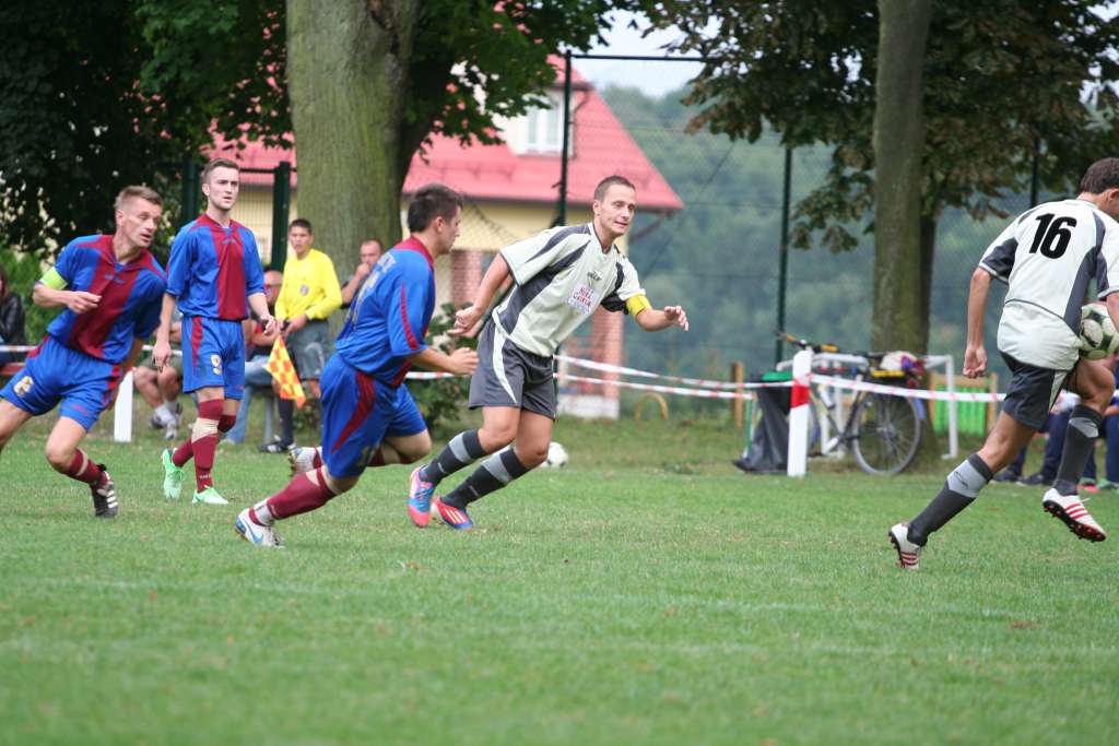 PP: KS Legnickie Pole - Konfeks 1:4
