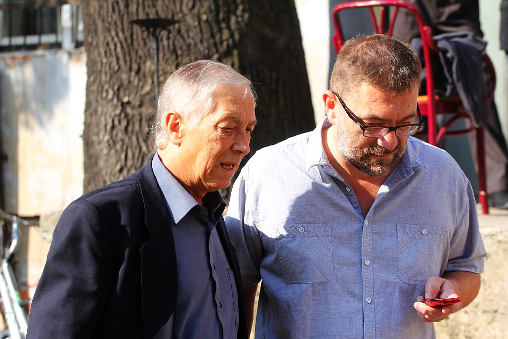 Madonna, Księżyc i pies