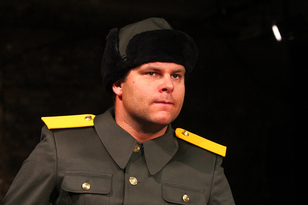 Madonna, Księżyc i pies