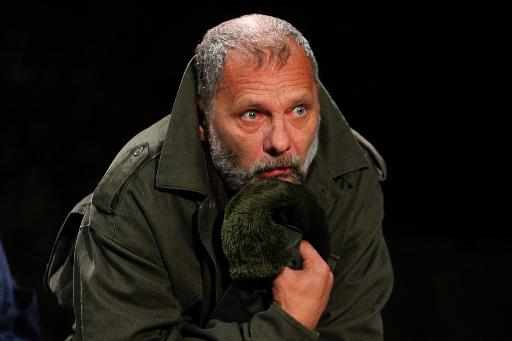 Madonna, Księżyc i pies