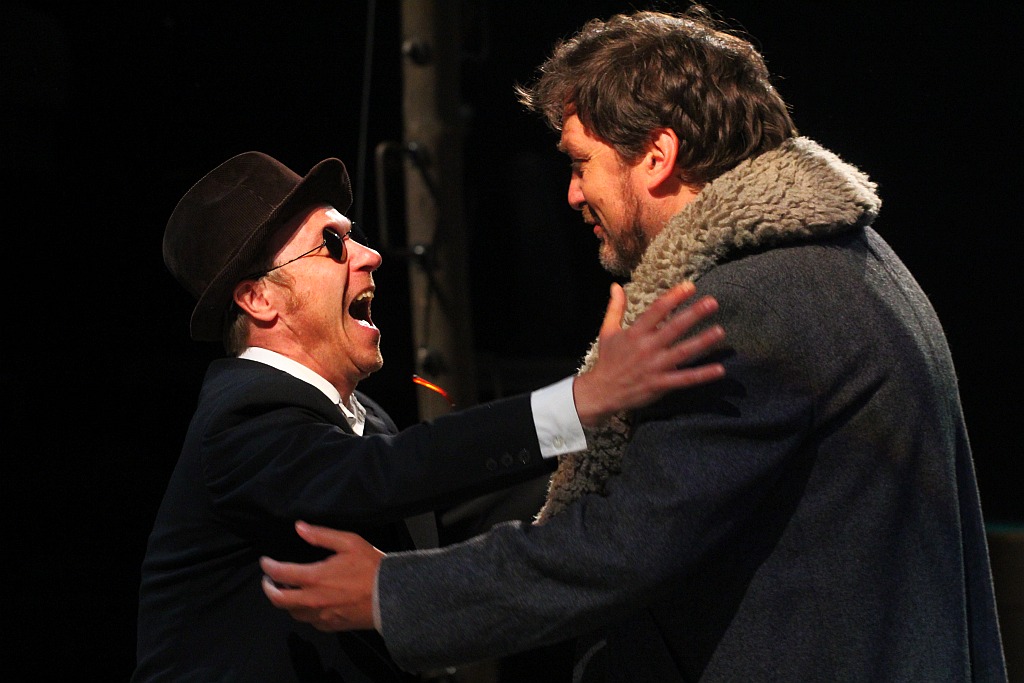 Madonna, Księżyc i pies