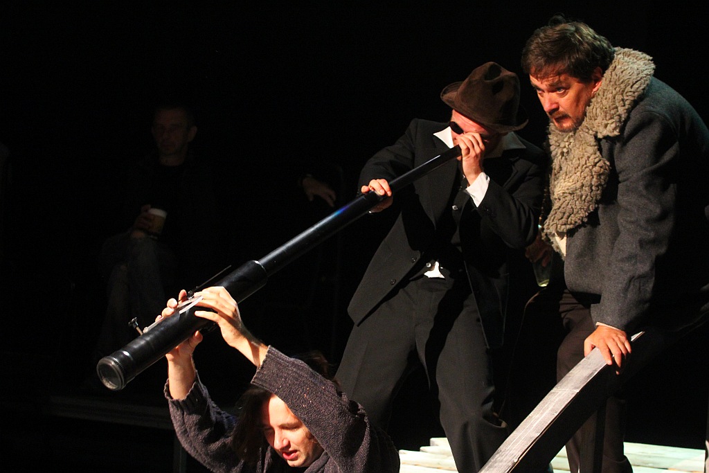 Madonna, Księżyc i pies