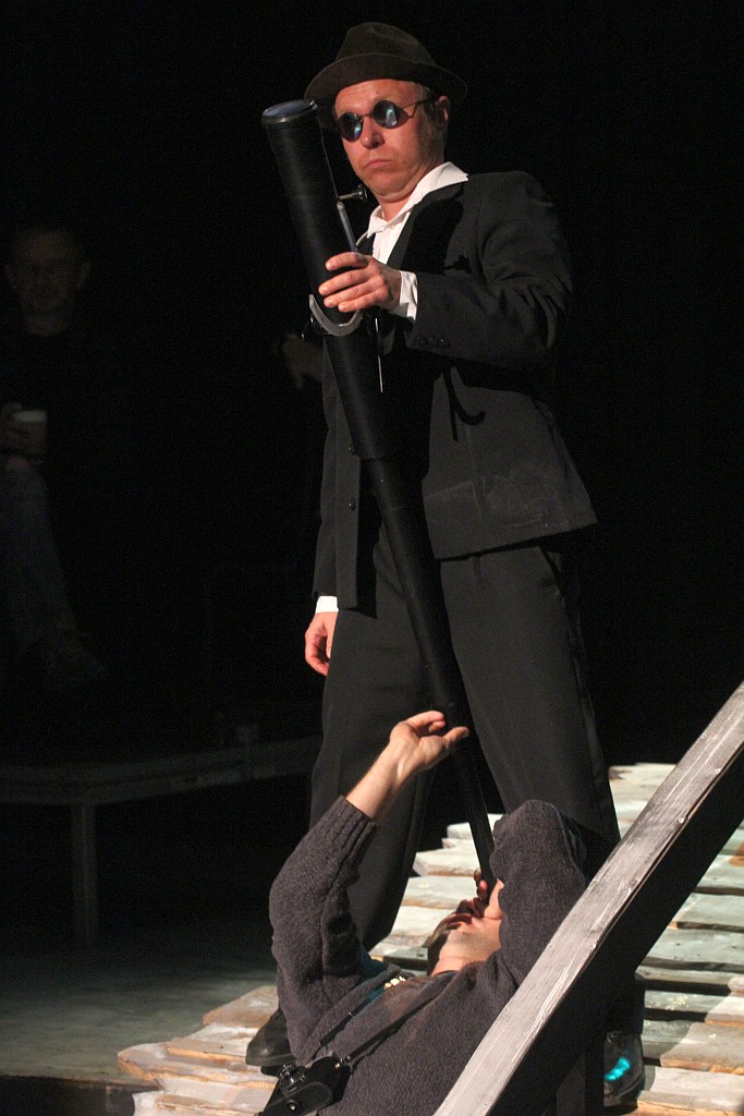 Madonna, Księżyc i pies