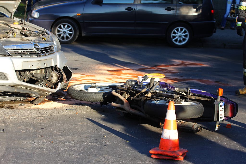 Wypadek na Jaworzyńskiej. Ranny motocyklista