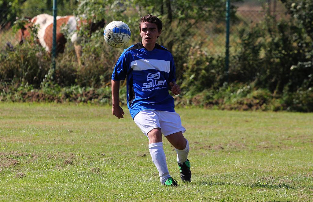 Klasa B: Czarni - Victoria 4:0