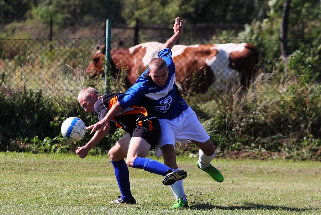 Klasa B: Czarni - Victoria 4:0