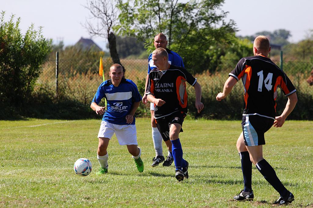 Klasa B: Czarni - Victoria 4:0