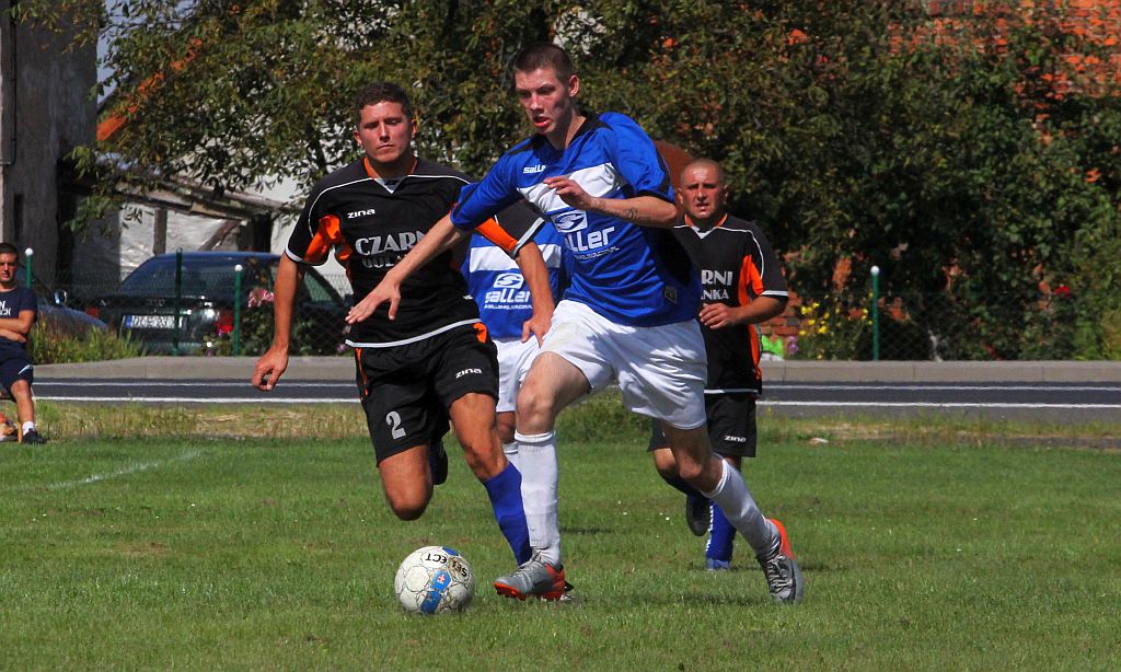 Klasa B: Czarni - Victoria 4:0