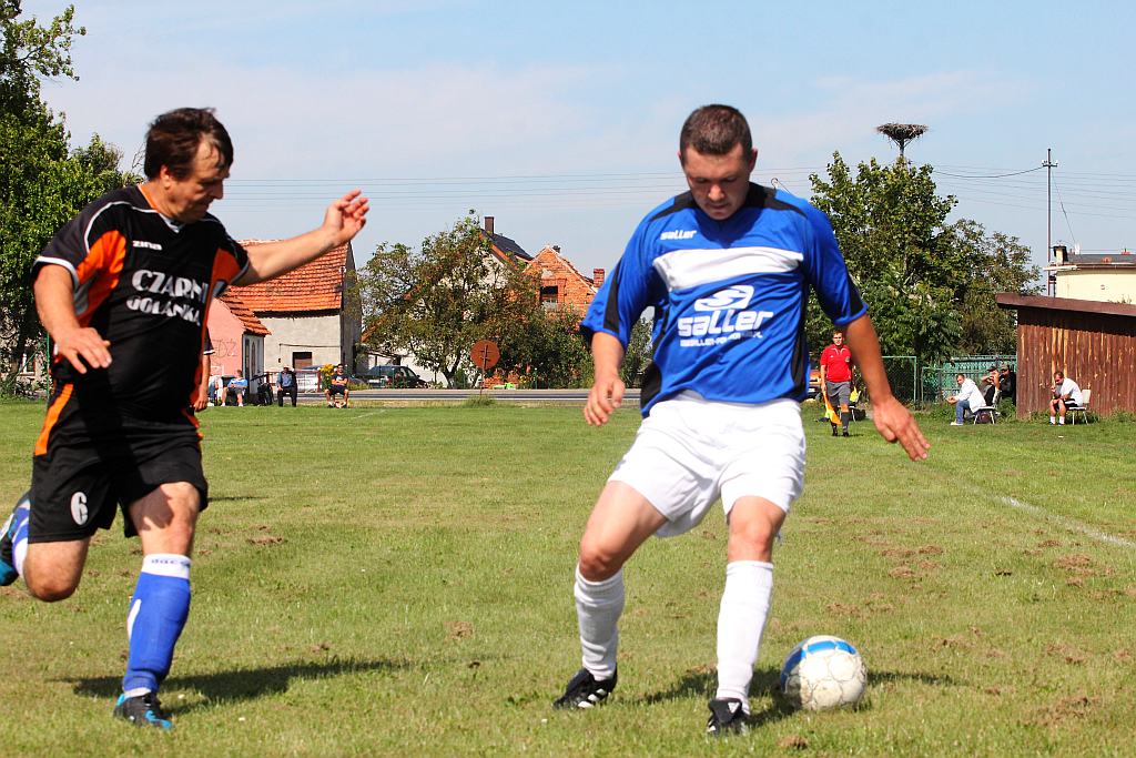 Klasa B: Czarni - Victoria 4:0