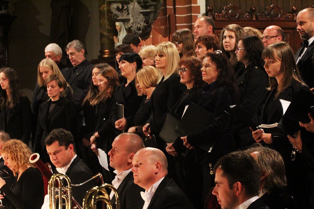 Koncert “Per Crucem ad Lucem