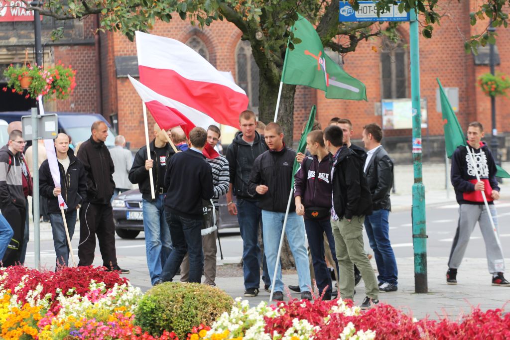 Gorąco w centrum miasta. „Bolszewicy precz z Legnicy!”