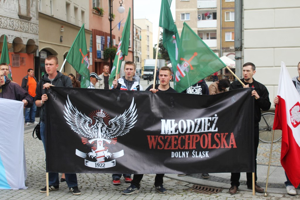 Gorąco w centrum miasta. „Bolszewicy precz z Legnicy!”