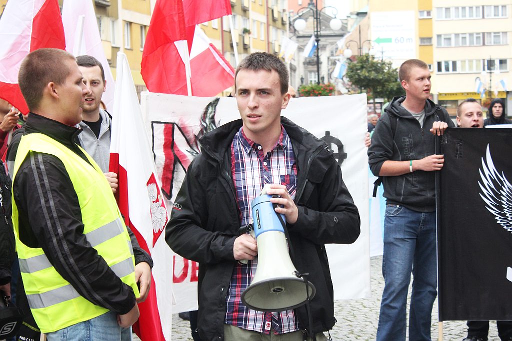 Gorąco w centrum miasta. „Bolszewicy precz z Legnicy!”