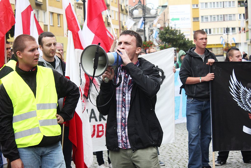 Gorąco w centrum miasta. „Bolszewicy precz z Legnicy!”
