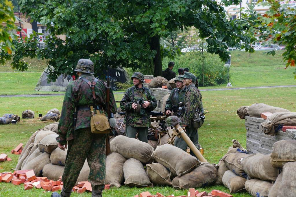 „Dwadzieścia lat po...” – wojskowe oddziały i militaria