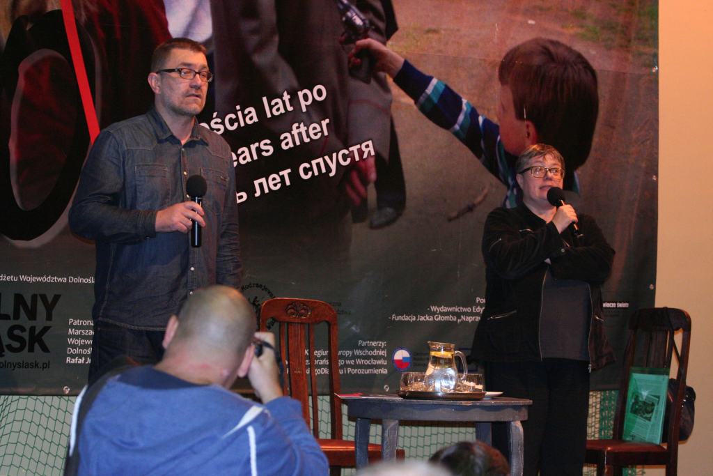 Usiedli razem przy wspólnym stole