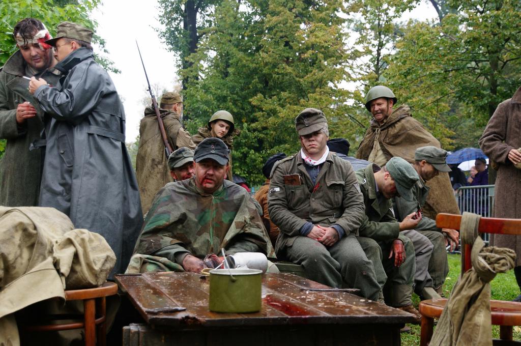 „Dwadzieścia lat po...” – wojskowe oddziały i militaria