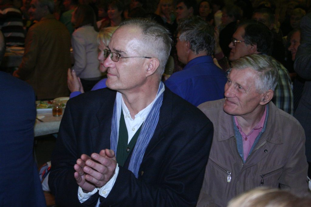 Usiedli razem przy wspólnym stole