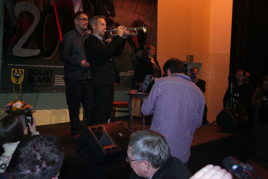 Usiedli razem przy wspólnym stole